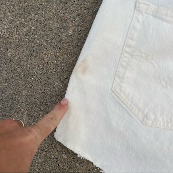 Levi’s 501 white frayed hem button fly distressed festival Jean shorts - Picture 6 of 9